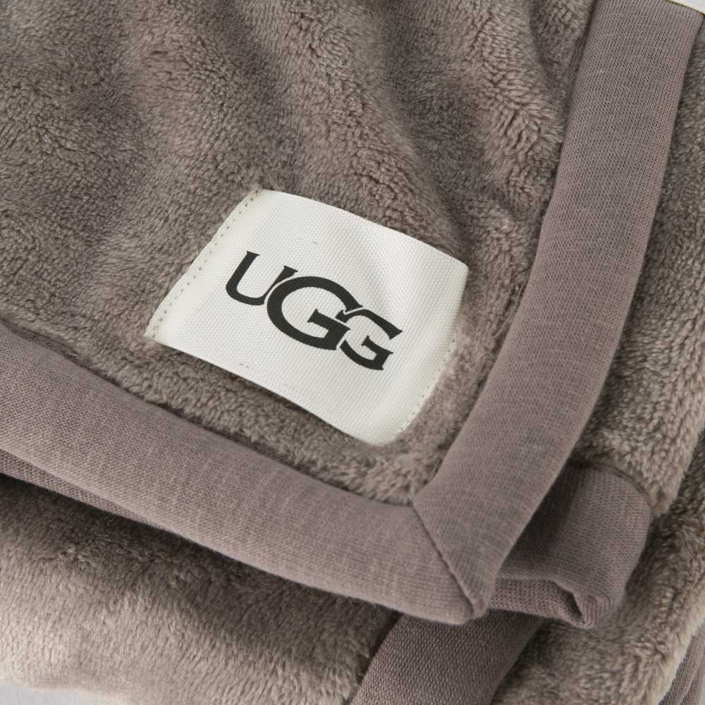 アグ UGG ブランケット Duffield Throw II ダッフィールド スロー Black Bear Heather 1106011-SYGR【FITHOUSE ONLINE SHOP】
